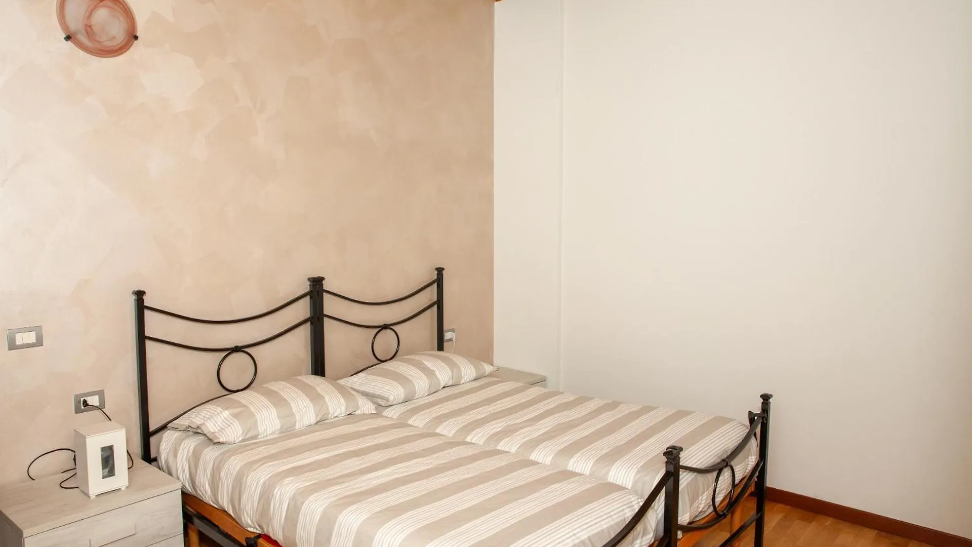 La Corte Salesiana - Guest House - Piano Terra Alzano Lombardo Italy